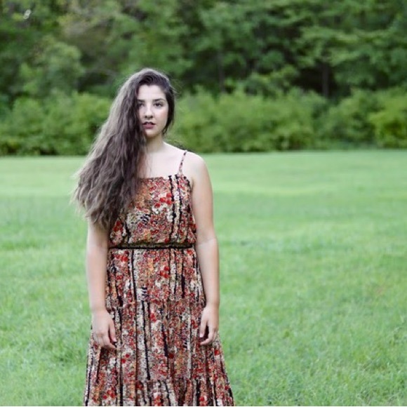 Meet your Posher, Kera - Picture 3 of 3